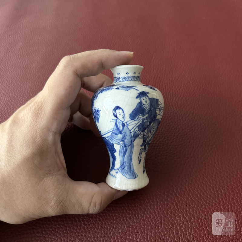 清康熙 浆胎青花昭君出塞图小梅瓶 - 图8